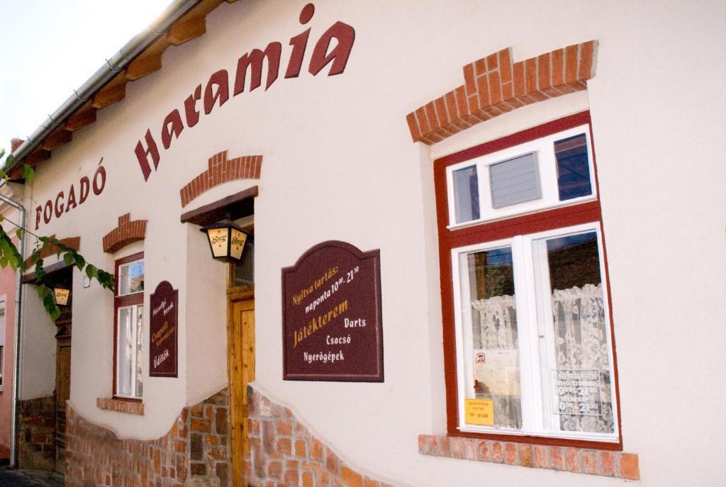 Haramia Csapszek Es Fogado Hotel Szombathely Exterior photo